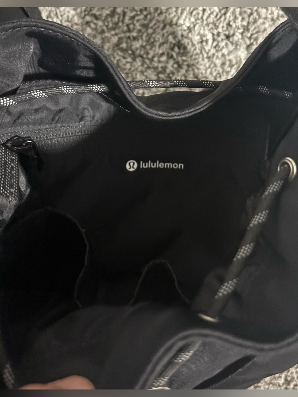 Lululemon Drawstring Bucket Bag - Picture 5 of 8